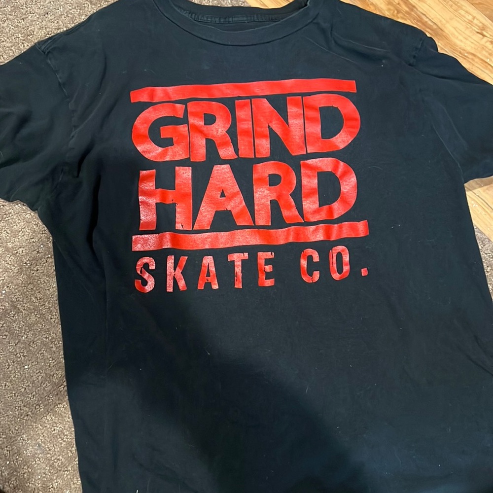 Size L, Gring Hard T Shirt